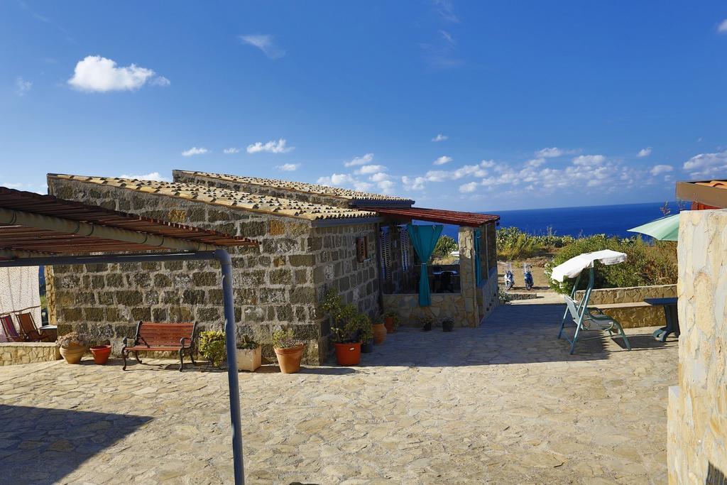 Case Vacanze La Cernia Bruna Isola di Ustica Ngoại thất bức ảnh